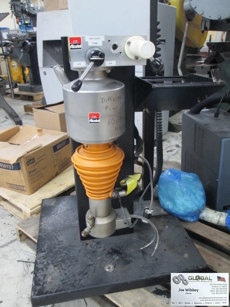 CIT Alcatel Model Crystal 62 120V 1Ph 450 Watt Diffusion Pump W/Stand