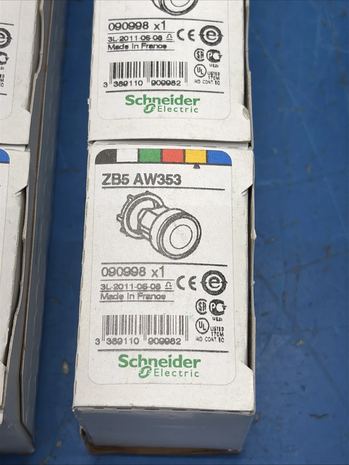 NEW Schneider Electric ZB5AW353