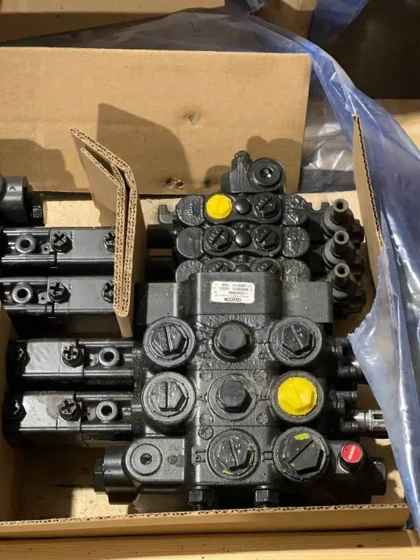 Hydraulic Valve Bank