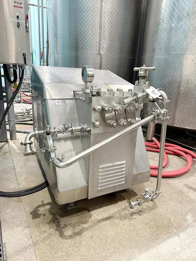 Used APV-GAULIN MC18-3TPS Homogenizers Quebec CA | Carter-Wilson Equipment Services #1364685