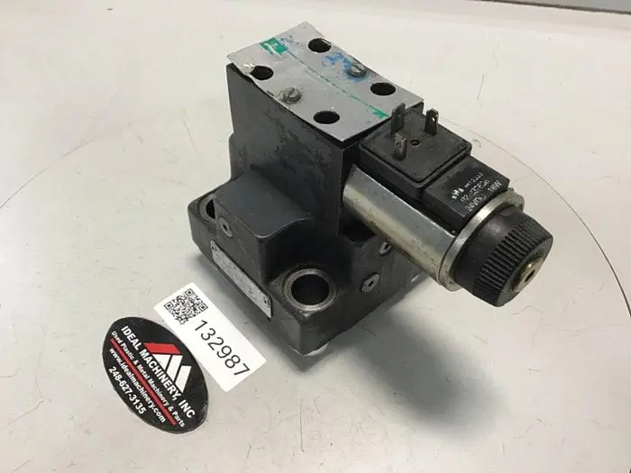 Used VICKERS DG4V-36-2A-M-U-HL7-60-EN490 Valves/Fittings Michigan US | Ideal Machinery #703323