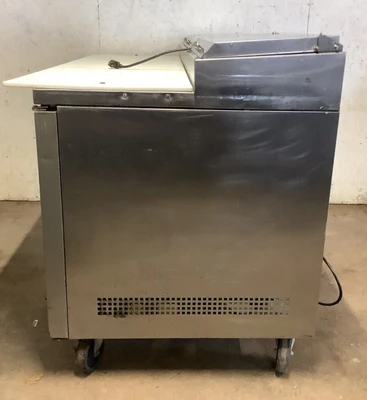 152-0245 True TPP-67 Self Contained Pizza Prep Table