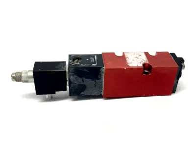 CSG-4332-043-H16-L14-P-A120 | Versa  Solenoid Valve, 4-Way - Used