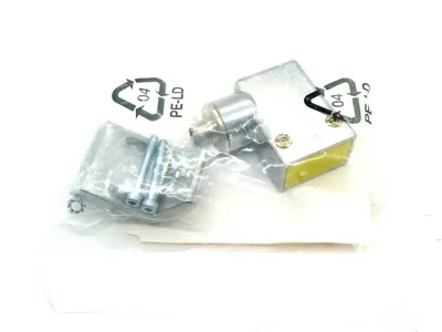 NEW TURCK BIM-A23-AZ3X-B3131/S34W/KLU-2 PROXIMITY SENSOR BIMA23AZ3XB3131S34WKLU2