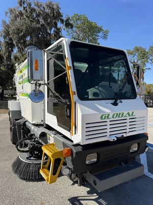 Used 2025 Global 3 R3AIR Street Sweeper Florida US | Zadoon Equipment #1480836