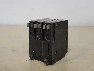 Used SQUARE D QO315 Switchgears British Columbia CA | Lenmark #409280