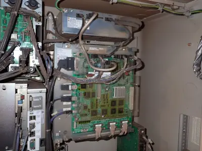 USED 2011 YASKAWA MOTOMAN MH6