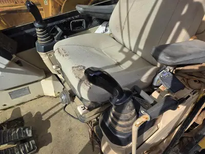 USED 1996 CATERPILLAR 325L