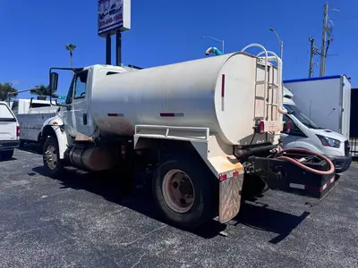 Used 2017 INTERNATIONAL DURASTAR 4300 Water Trucks Florida US | Truck and Van Outlet #1509233