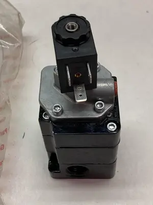 New | in-Stock ARO H253SS-120-A-G Solenoid Valves Ohio US | Surplus Asset Holdings #1226097