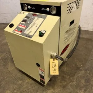 Used THERMAL CARE RQ0910 Temperature Controls Massachusetts US | Hunter Plastics #1293636