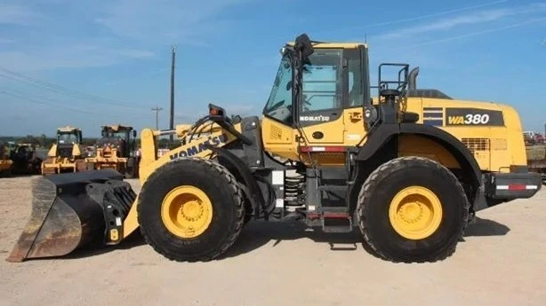 USED 2020 Komatsu WA380-8