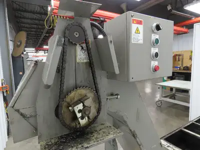 Enomoto CNC Chip Conveyor 16"x 67" Infeed 46-50" Discharge 220V 3PH