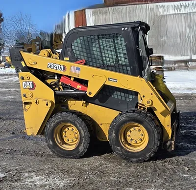 2022 CAT 232D3 skid loader | Iron Listing (3)