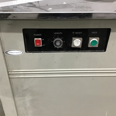 Uline H-959 Semi-Automatic Poly Strapping Machine