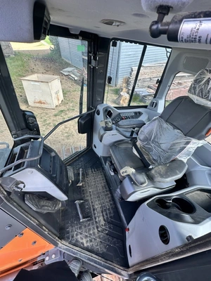 USED 2023 DEVELON DD100