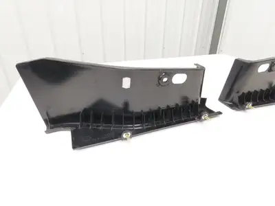 Linde Forklift Step Toe kick Plastic Shroud Set Removed From E20C
