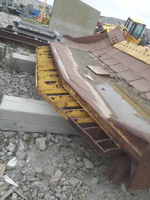 USED KOMATSU D375