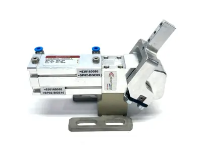 82L20-4435 | Destaco  Pneumatic Power Clamp 20mm Bore 5 - 60 Deg. Opening Angle - Used