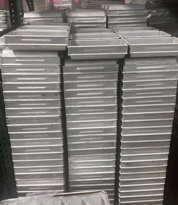 CHICAGO METALLIC CORP. 47125 Loaf Pans | Envoy Equipment LLC (2)