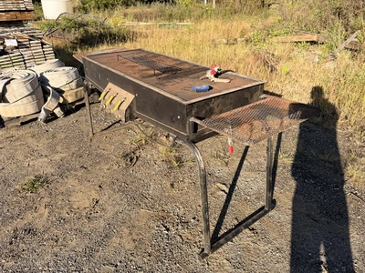 Used CUSTOM BUILT 1 OF A KIND GAS GRILL WITH A WHOPPING 9 BURNERS _UNKNOWN_ Grills & Griddles Michigan US | Miedema Asset Management Group #1483315