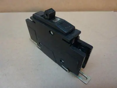 USED SQUARE D QOU120