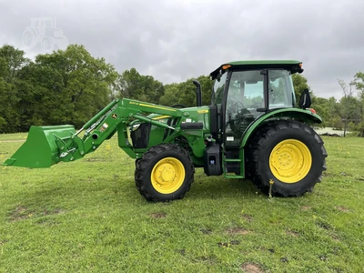 Used 2024 JOHN DEERE 5100E Utility Tractors Texas US | Big D Heavy Equipment #1557003