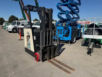 Used CROWN RC3020-30 Misc Forklifts Utah US | Global Remarketing #1285365
