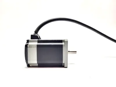 USED ORIENTAL MOTOR CLOSED LOOP STEPPER MOTOR DC INPUT 2.36 IN. (60 MM)