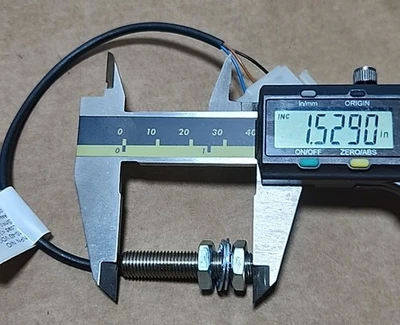 NEW Balluff BES 516-343-E3-SP02