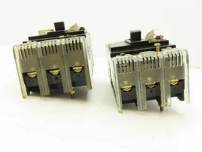 Fuji Electric EG33B Circuit Breaker 30A 3 Pole 100-200-415V Lot of 2