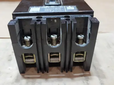 Used WESTINGHOUSE FB3100 Switchgears British Columbia CA | Lenmark #1438355