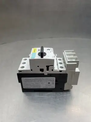 USED Siemens 3RV1021-1DA10 SIRIUS Manual Starter Motor Protector, 3.2A