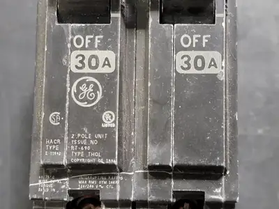 Used GENERAL ELECTRIC THQL230 Switchgears British Columbia CA | Lenmark #241671