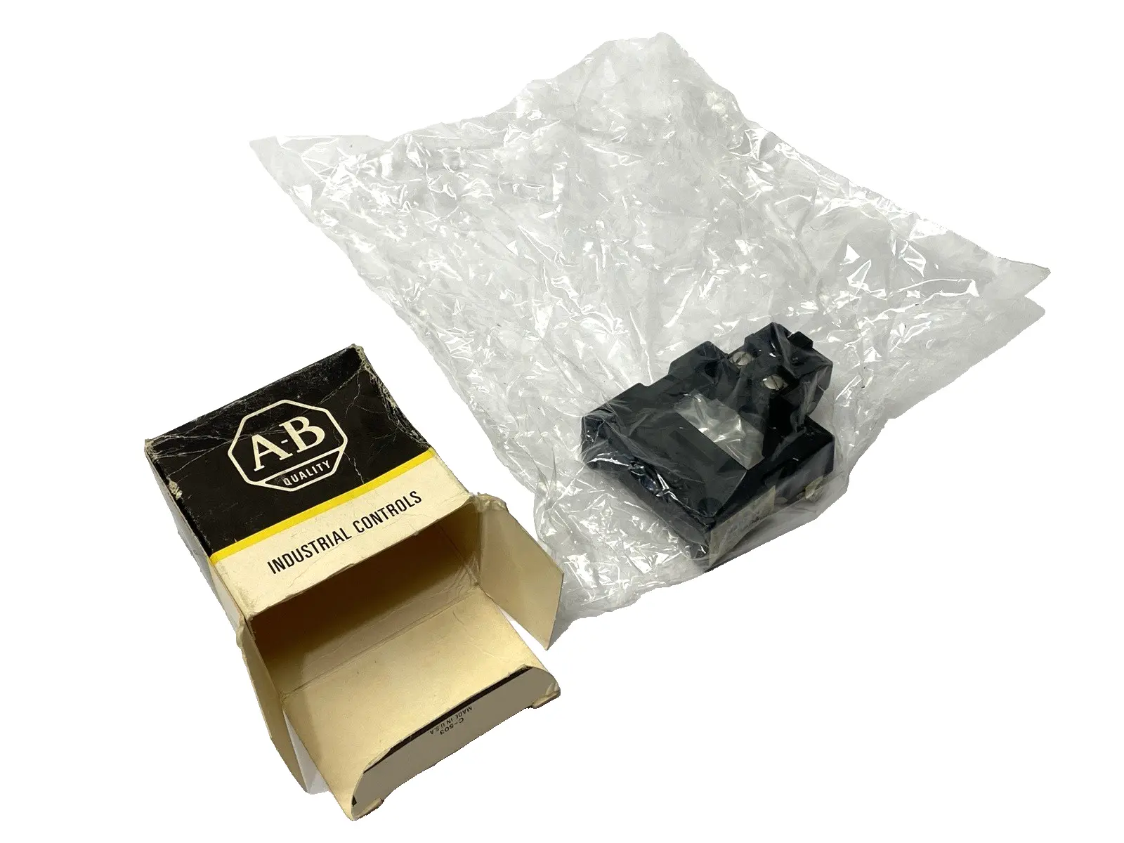 USED ALLEN-BRADLEY COIL COVER SIZE 1 & 2 CONTACTOR SERIES K