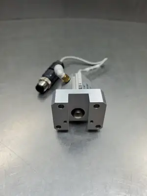 SMC CDQ2B1210SZ Compact Cylinder Single Actuator w/DM9PW Reed Switch. 6E13