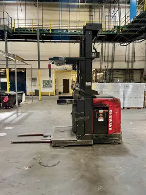 Used 2016 RAYMOND 550-OPC30TT Order Pickers Texas US | TB Forklifts #1274907