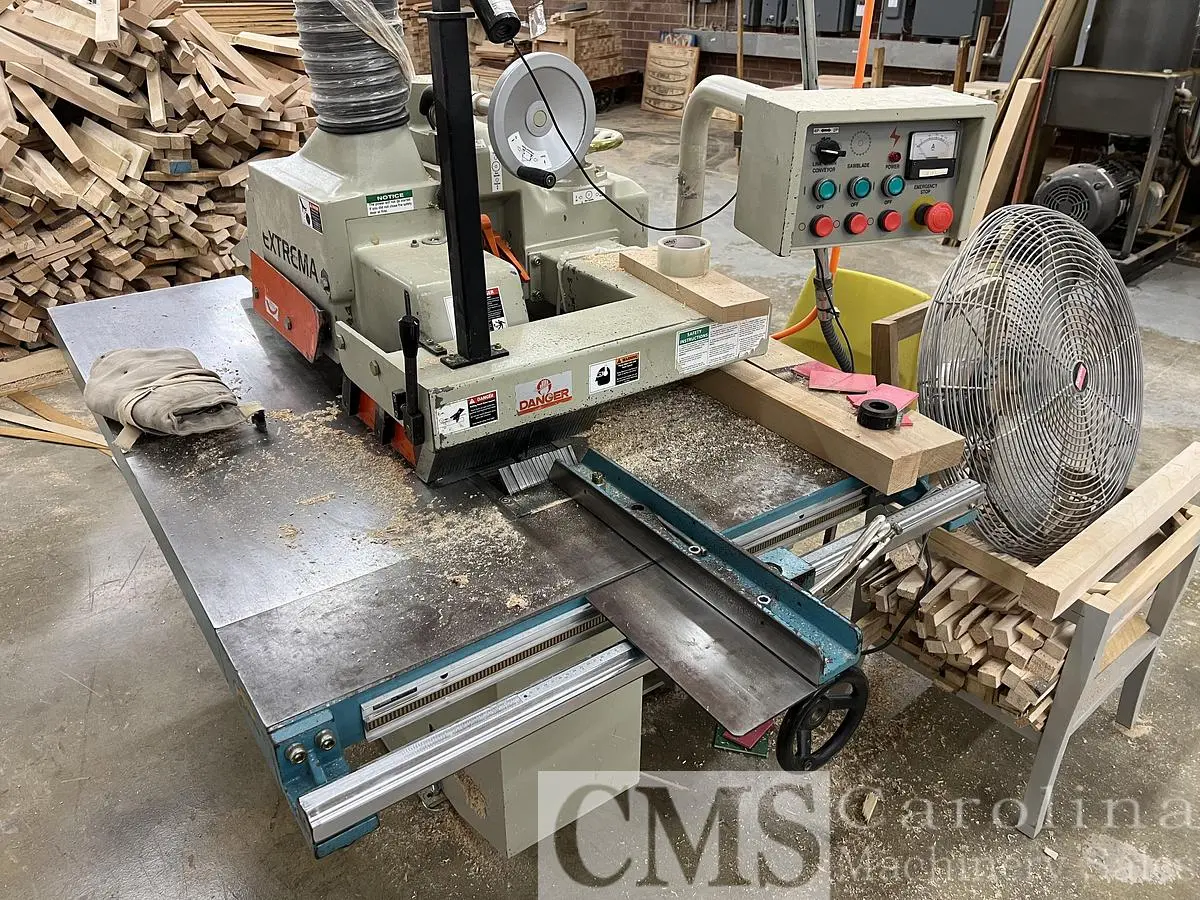 USED EXTREMA STRAIGHT LINE RIP SAW