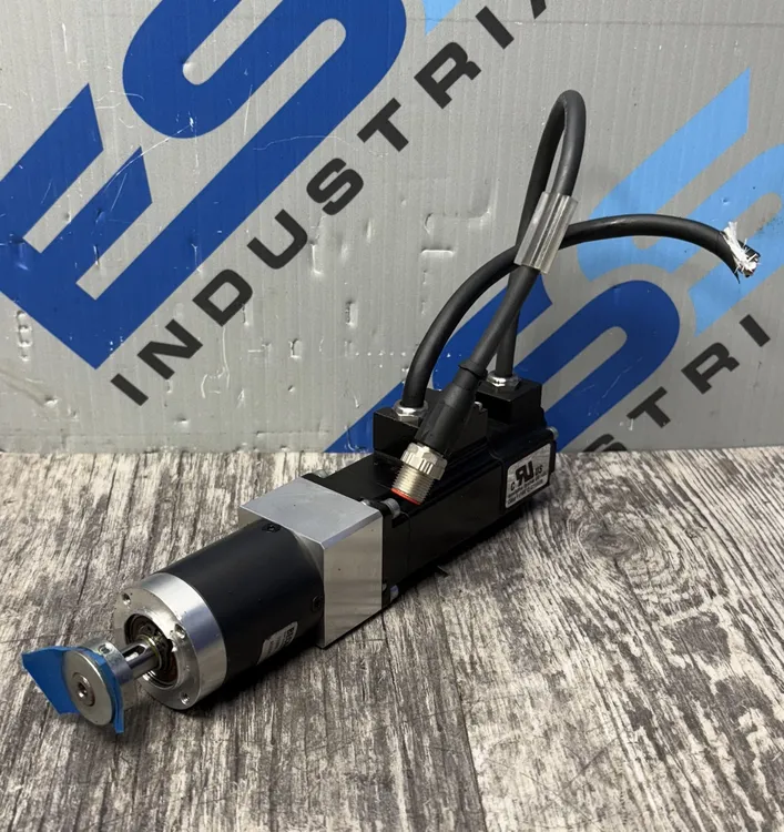 Used Beckhoff AM 3112-0400-0001 w/ AG2250-+PLE40-M02-40-181-AM311x/AM301x Servo Motors South Carolina US | ESS Industrial Equipment Sales 14 #115101