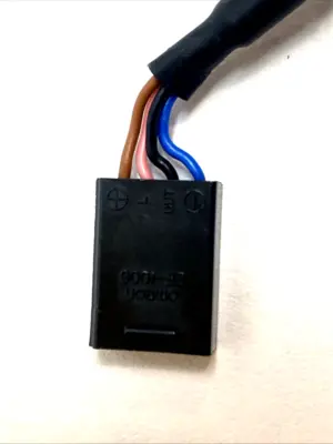 USED OMRON SENSOR CABLE 4‑PIN PHOTOMICROSENSOR CONNECTOR 2M