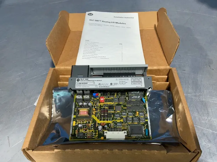 Used ALLENBRADLEY 1746NIO4V PLC Input & Output Ohio US | HGR 24 #1508141