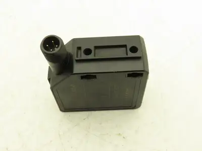 Banner Q5XKLAF2000-Q8 Laser Sensor 95-2000mm 10-30VDC  Lot of 3