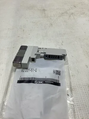 SMC VQ1201-51-Q Electromagnetic Solenoid Valve -NIB
