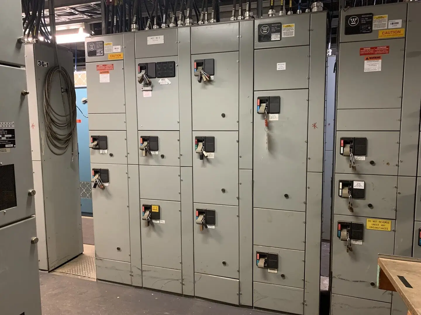 Five Star Double-Sided Motor Control Center (MCC), 600V Max., 1000A, 26 Buckets