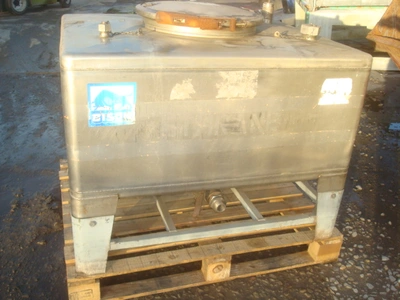 450L S/S Rectangular Bison Portable Storage Tanks