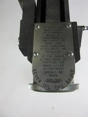 Rockwell(Lincoln) Hardness Tester