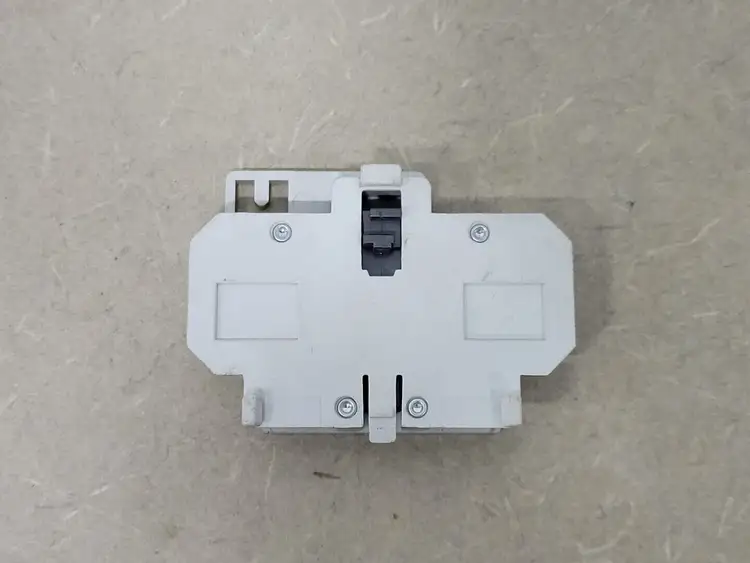 Used CUTLER-HAMMER C320KGS5 Switchgears British Columbia CA | Lenmark #239913