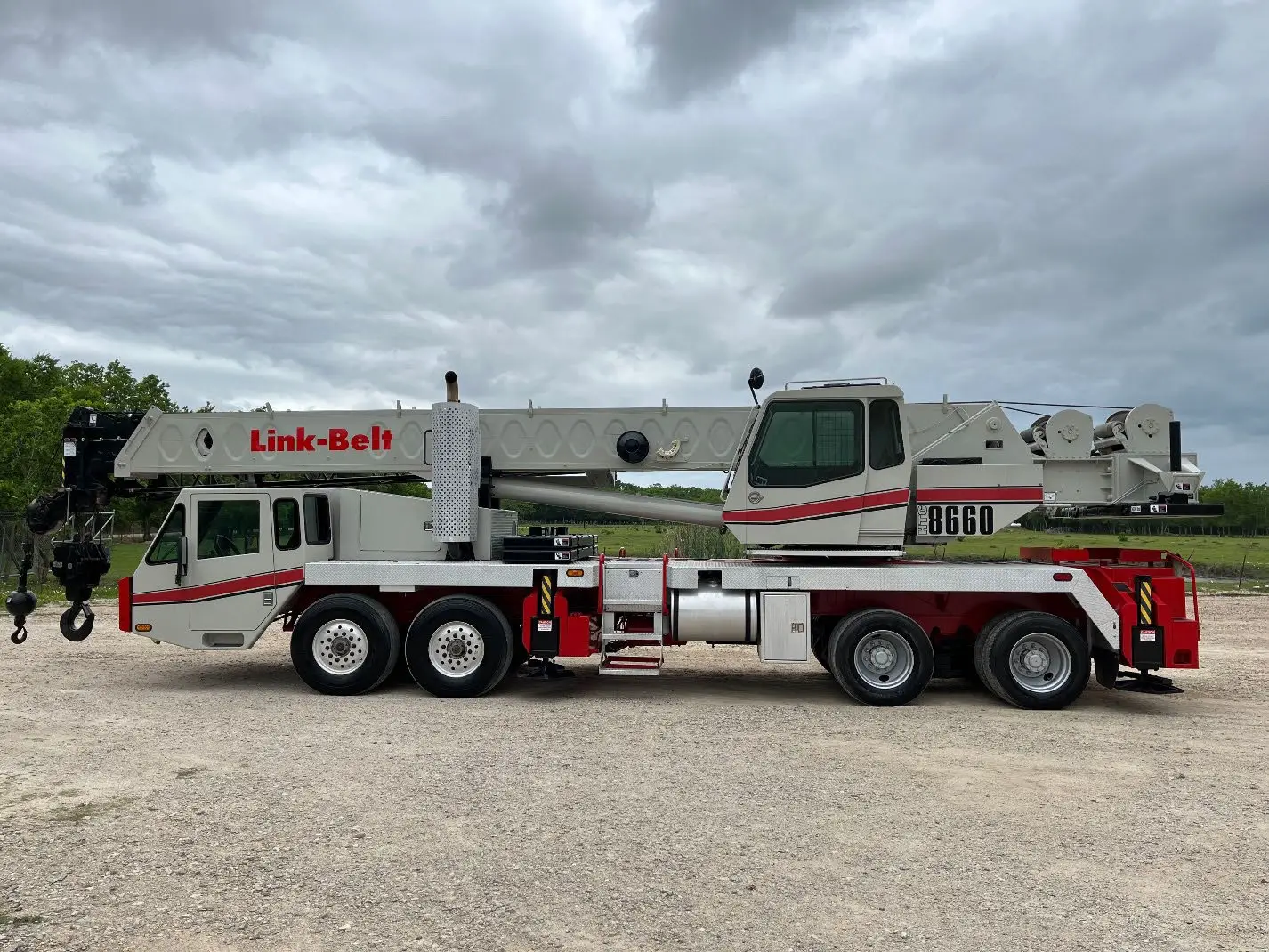 Used 2008 LINK-BELT HTC 8660 Truck-Mounted Cranes Texas US | Uriquip #1421230