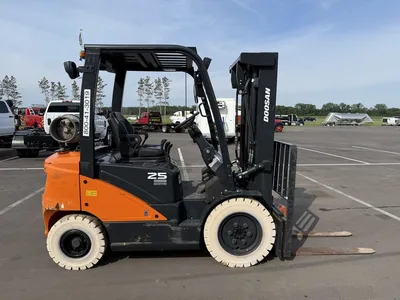 Used 2023 DOOSAN G25E-7 FORKLIFT Internal Combustion Forklifts: Pneumatic Tire Minnesota US | Carco Truck & Equipment #1514099