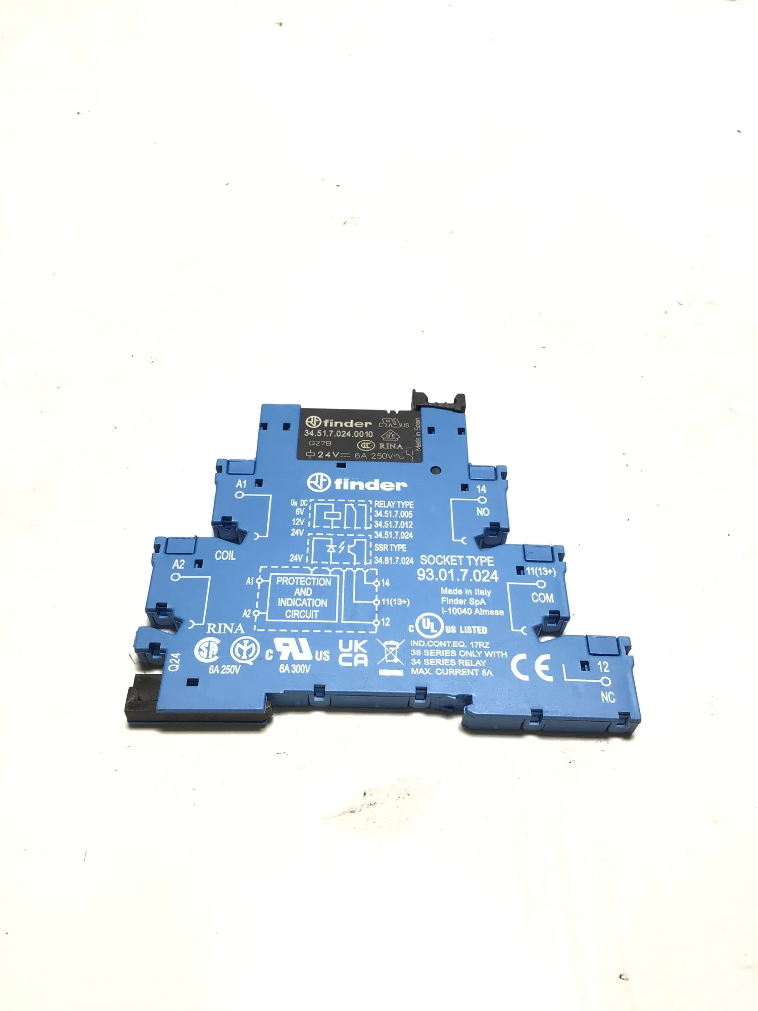 Finder 93.01.7.024 DIN Rail Relay Socket 6A (Lot of 26)